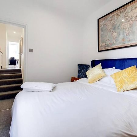 Ferienwohnung Immaculately Presented 1 Bed London Exterior foto