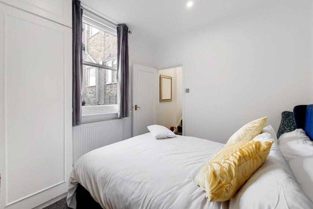 Ferienwohnung Immaculately Presented 1 Bed London Exterior foto